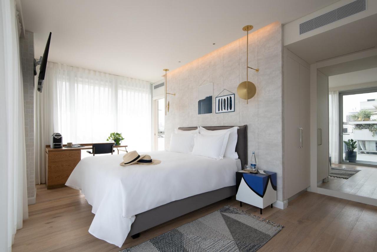 Habitación Triple Deluxe con balcón