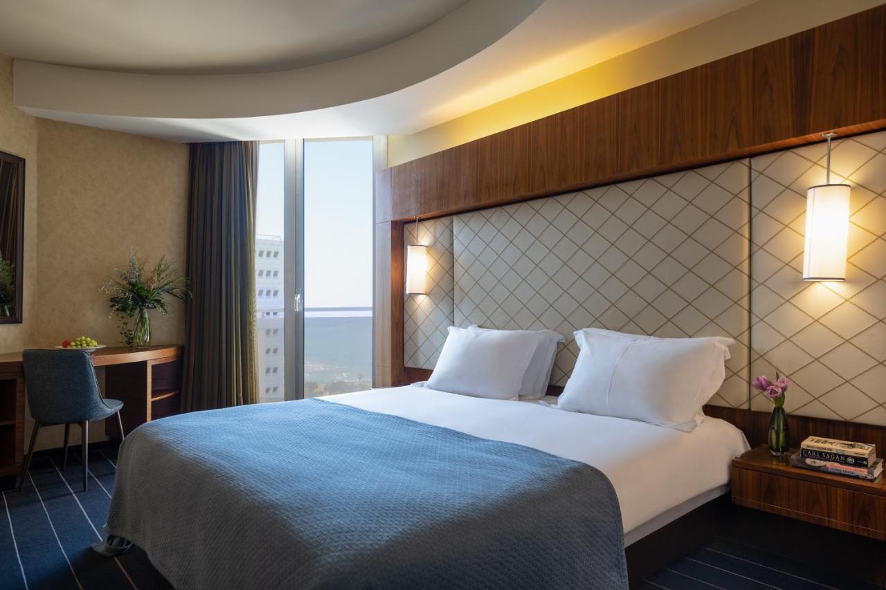 Executive Room With Lounge Access (18+) - Double occupancy,1404091658:JPEG