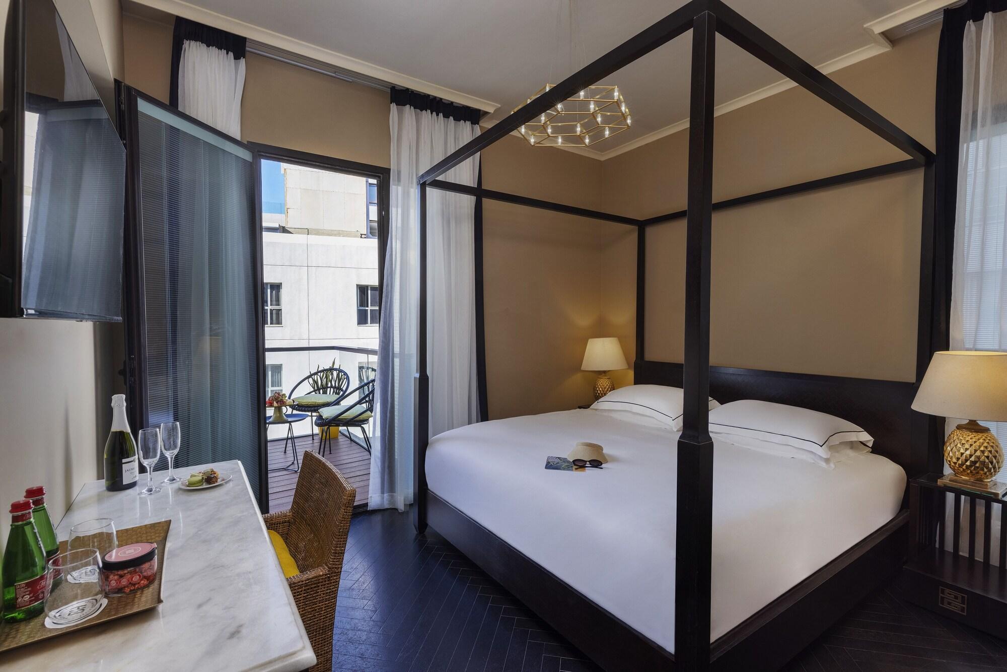 Deluxe Double Room City View