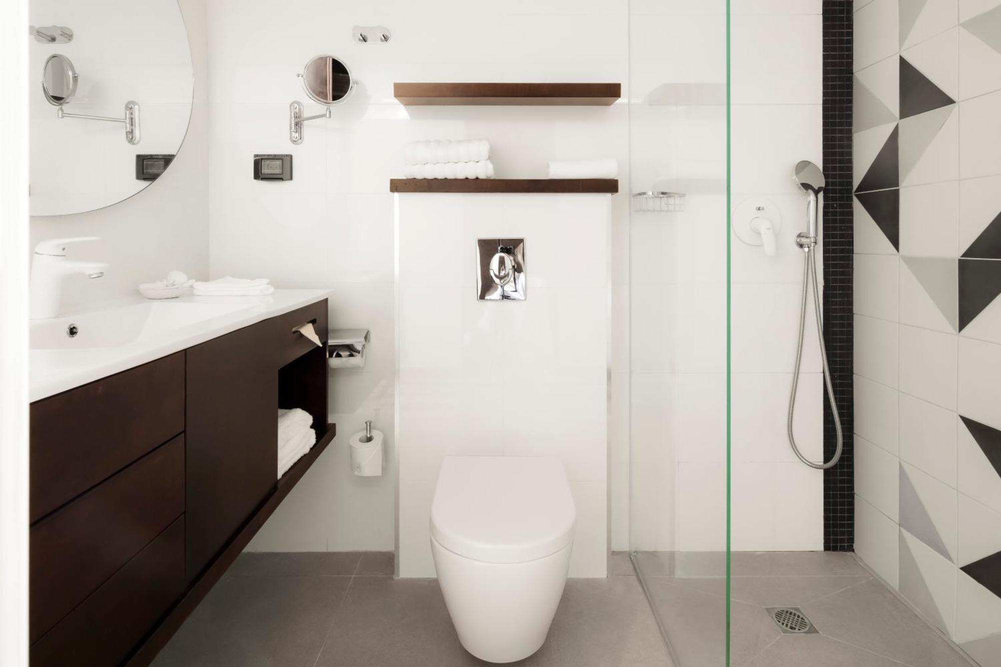 Club lounge access Executive Guest room 1 King Sea view