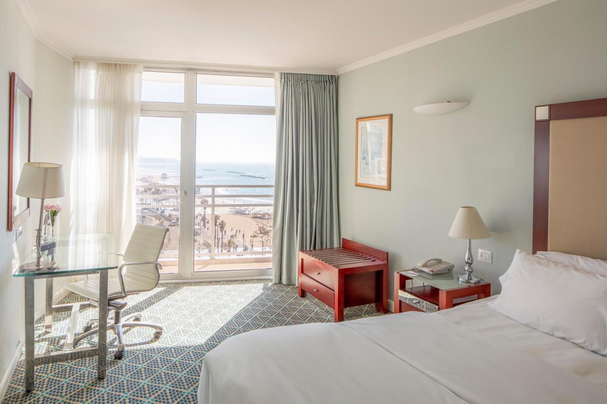 Deluxe Seaview Guest room 1 Queen Sea view Balcony