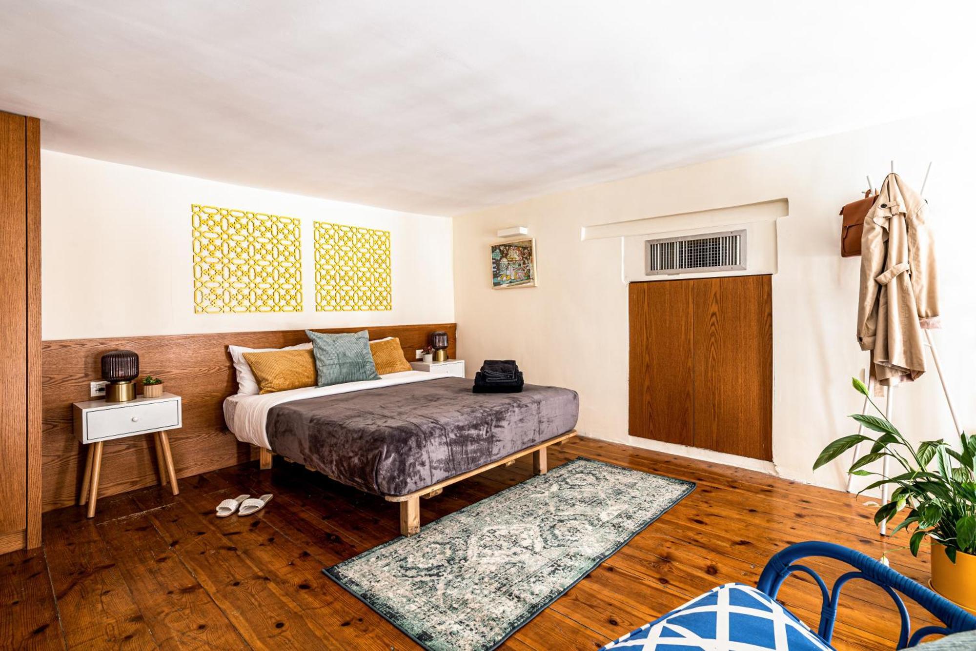 One-Bedroom Apartment Gallery Balcony