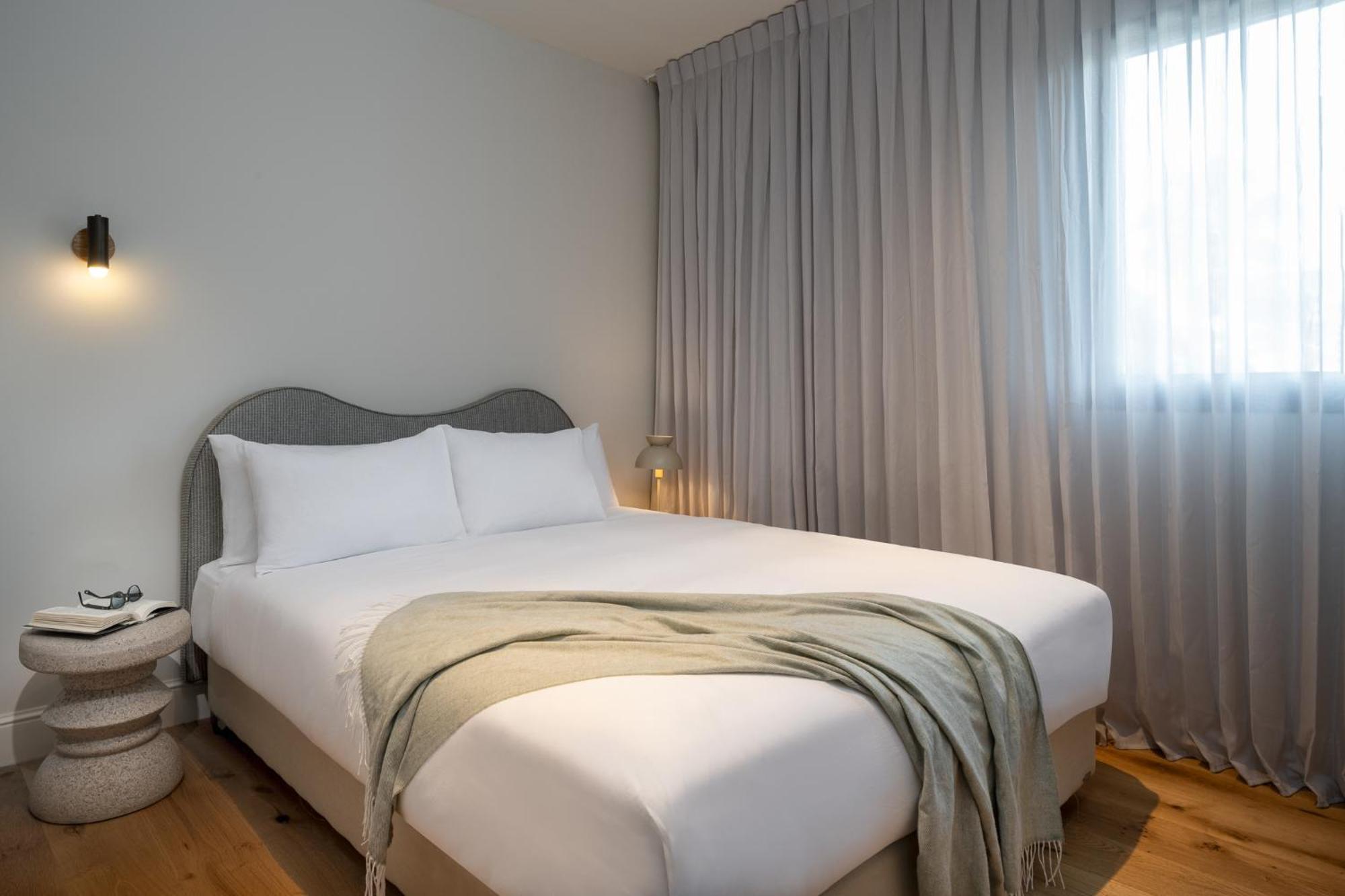 Two-Bedroom Apartment Sofabed