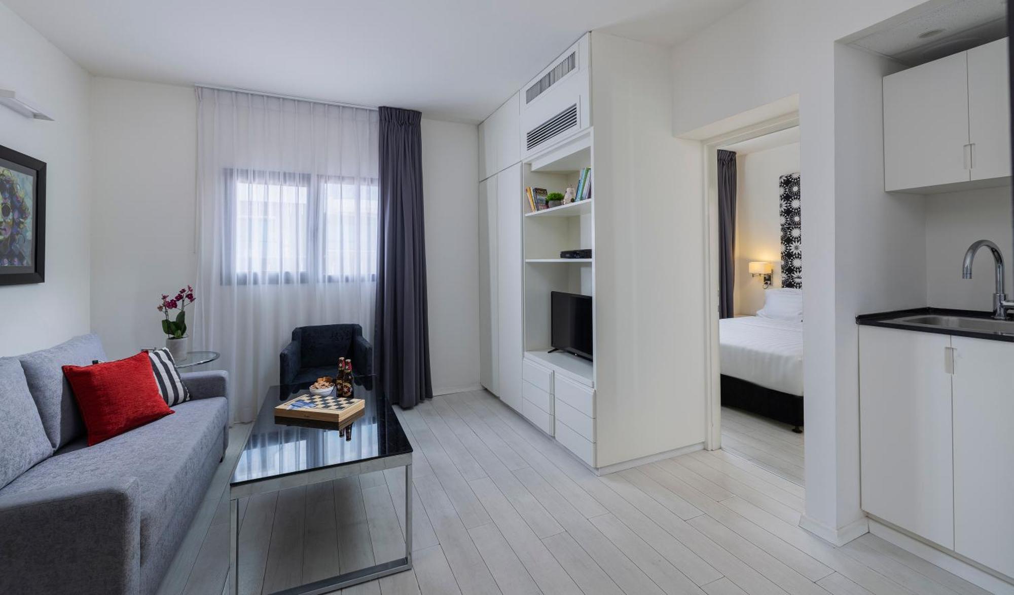 Junior Queen Suite,1660289898:JPEG