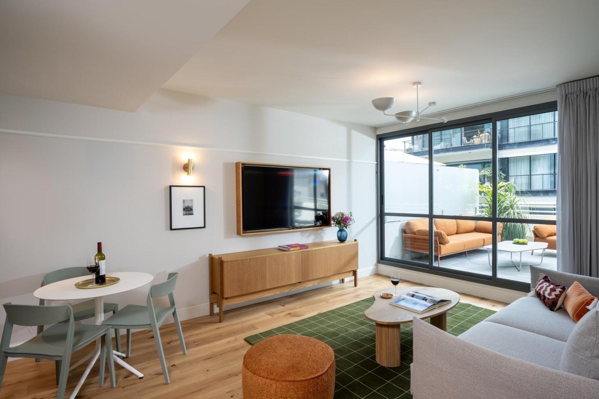 One-Bedroom Apartment Big Terrace Sofabed