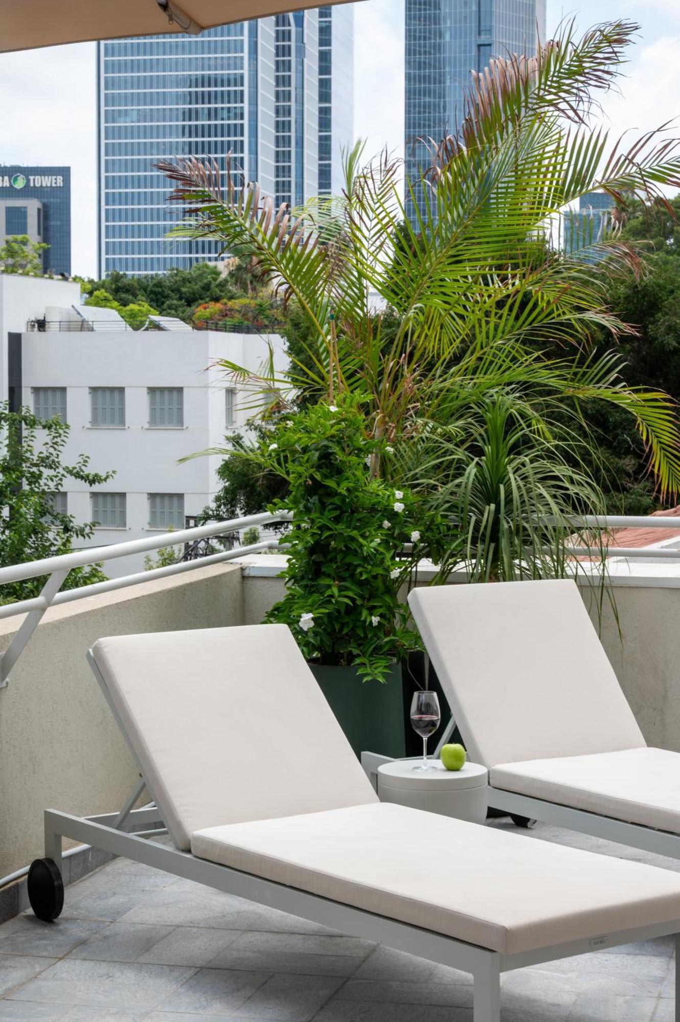One-Bedroom Apartment Big Terrace Sofabed