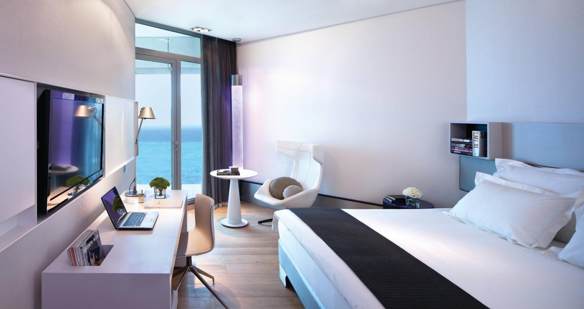 Bellavista Room