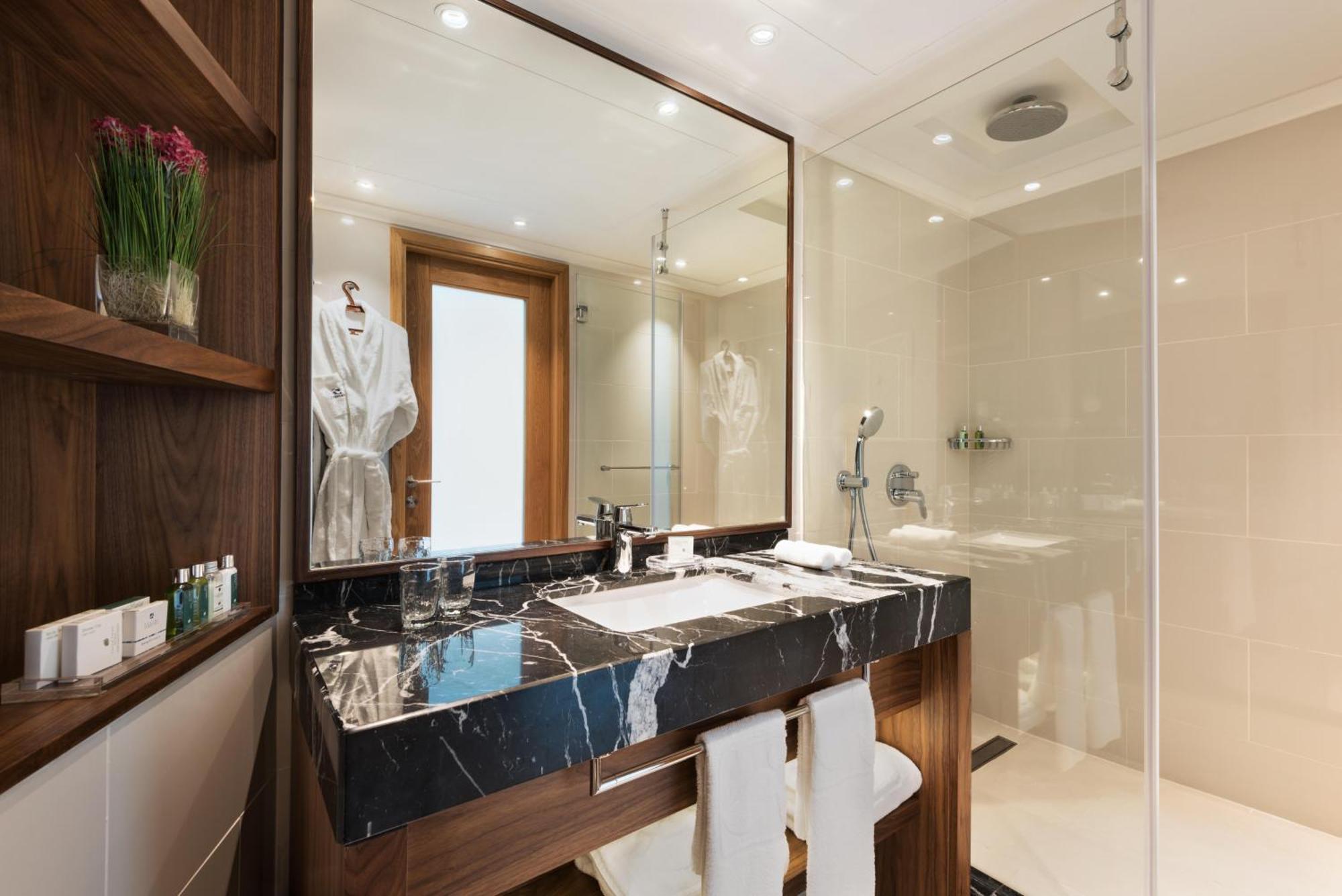 Suite Tower con Balcone Vista Mare