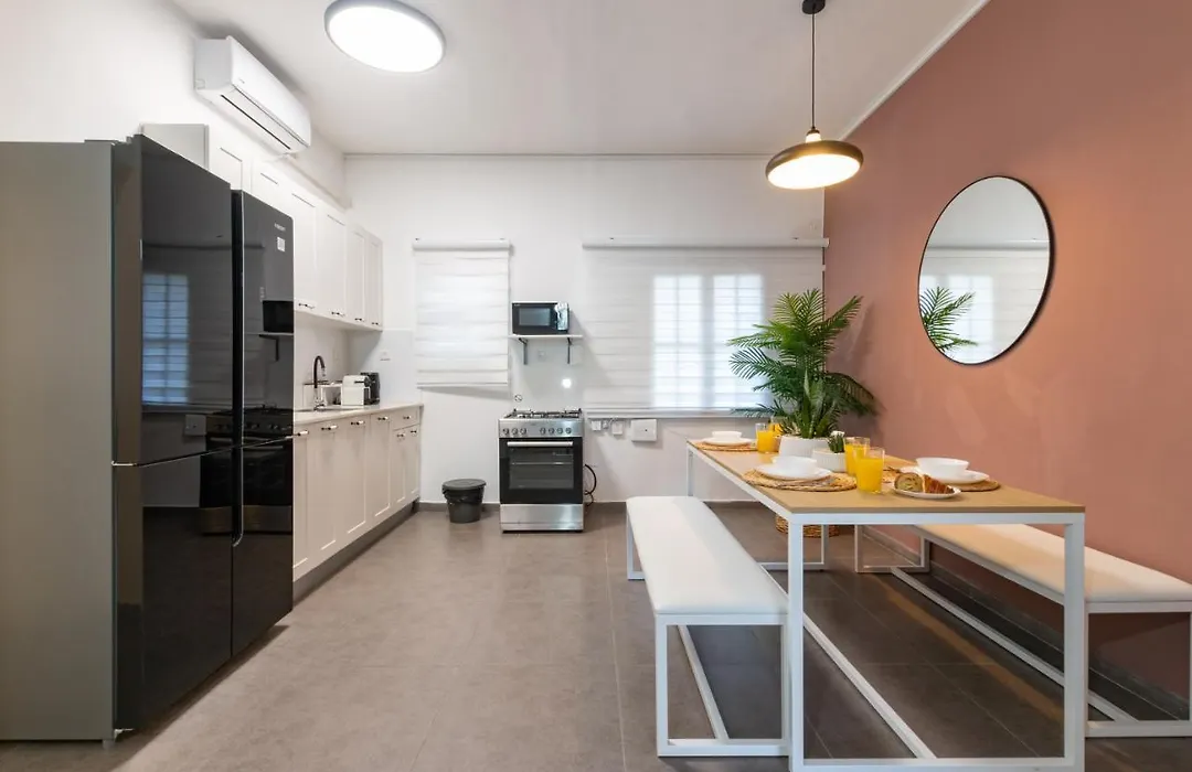 O&O Group - Stunning Chic 2 Bedroom Ibn Gvirol St-1
