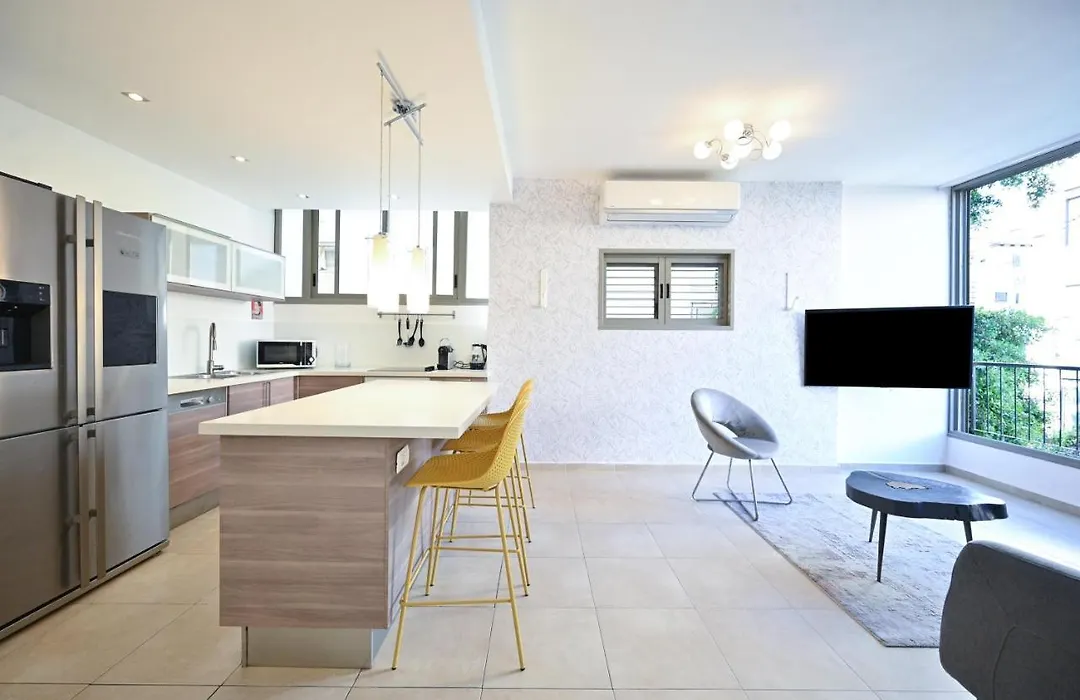 Jean Jaures 2Br Dizengoff Gordon By Holyguest-1