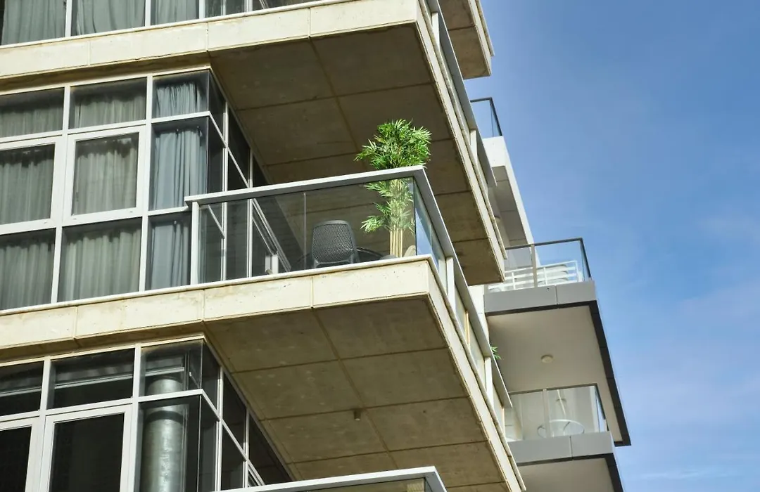 Modern 3-Br Near Beach Club By Holyguest-1