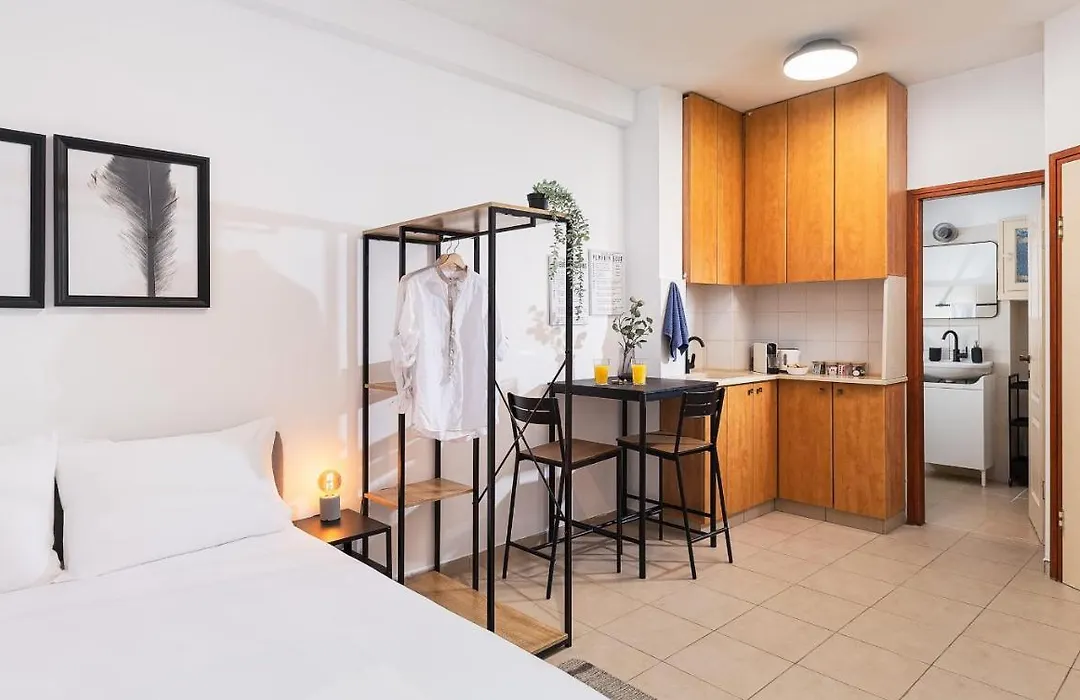 Studio 10 Min From The Beach-1