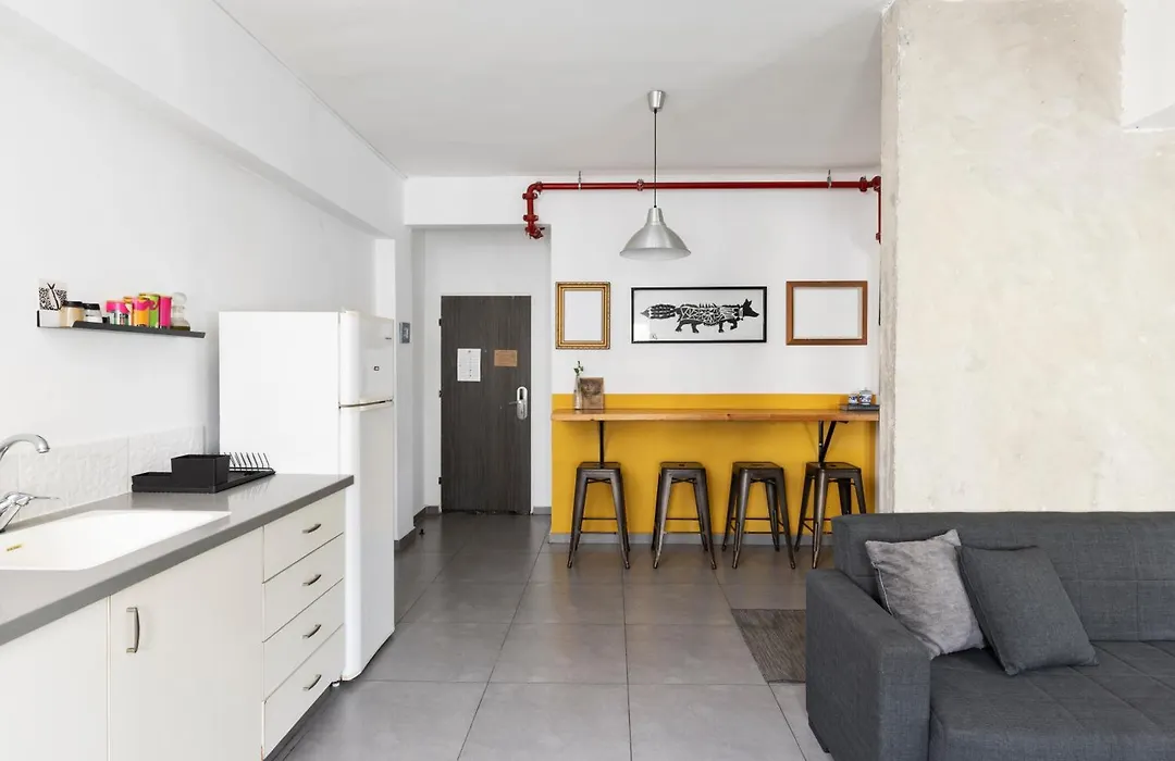 Rena'S House Smart Hotel-1