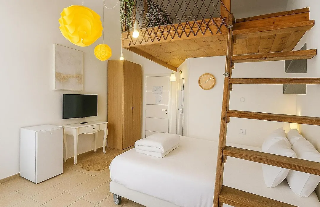 Private Rooms Near The Beach Center-1
