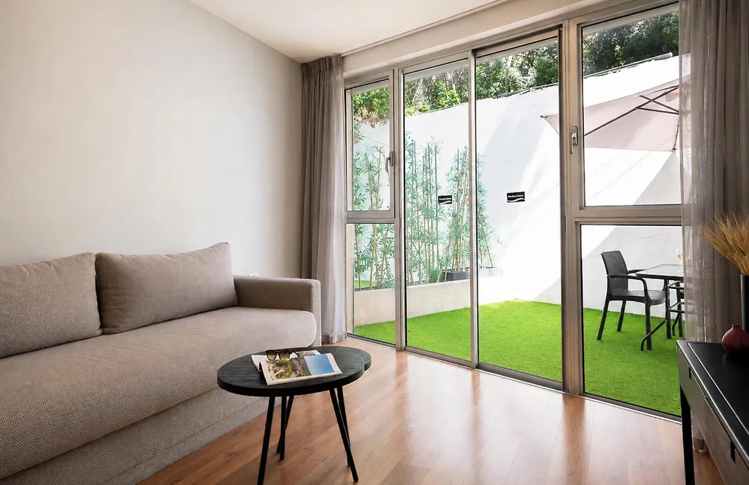 Sea Land Suites - By Echo Hotels-1