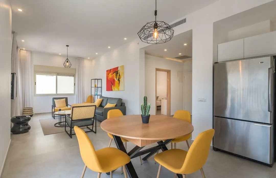 Superbe Apt Avec Terrasse Gordon Beach-1
