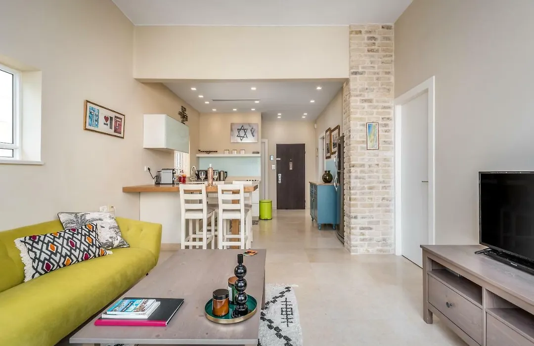 Ben-Gurion Blvd 2Bdr Close To The Beach-1