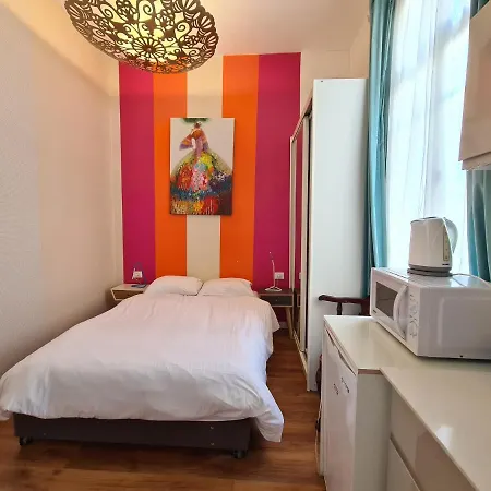 Lisetta - By Beach Apartments Tlv-2