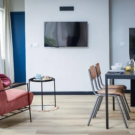 Bauhaus Living With Amazing Roof Top By Sea N' Rent-2