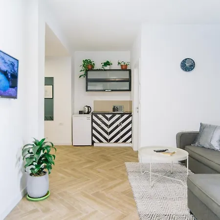 Beta Studios Aparthotel-3