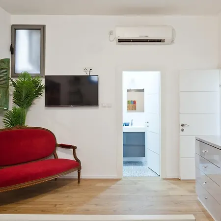 Superior And Spacious Duplex With Mamad In The Kerem-2