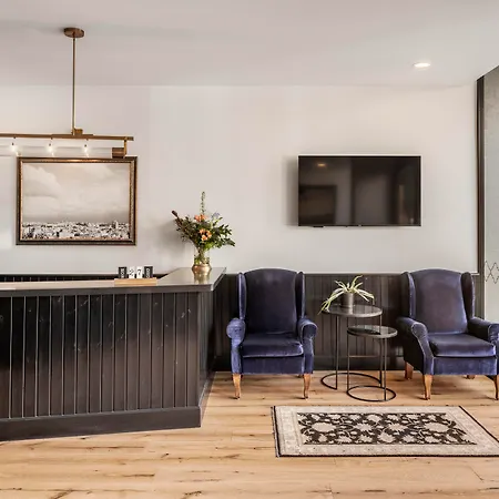 The New Port Hotel Tlv-3