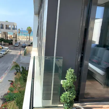 Colombia And Stylish Flat With A Sea View-3