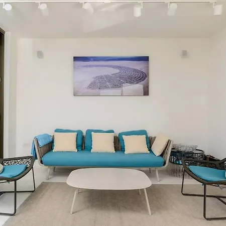 Spacious 5Br Penthouse Sea Views By Holyguest-2