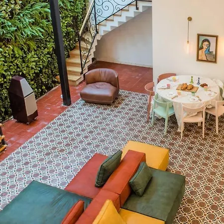 Tel Aviv Center Seaside Villa With A Pool & Rooftop-3