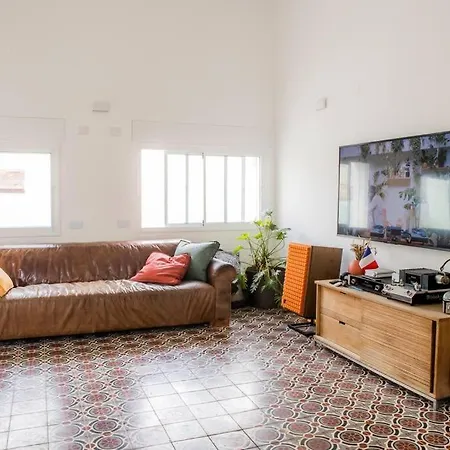 Tel Aviv Center Seaside Villa With A Pool & Rooftop-2