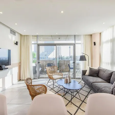 Modern 3-Br Near Beach Club By Holyguest-2