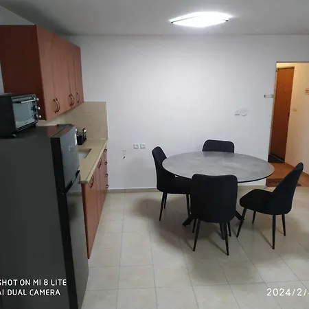 Amir'S Apartments-2