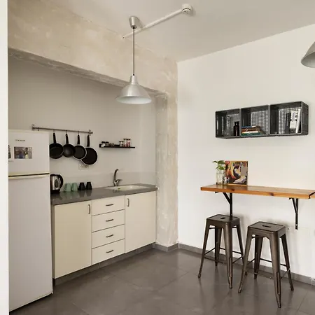 Rena'S House Smart Hotel-3