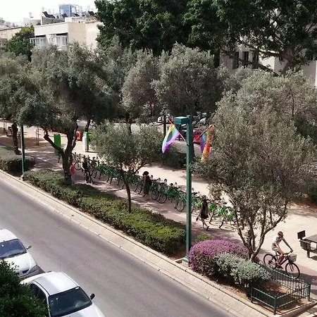 Ben Gurion 83-3