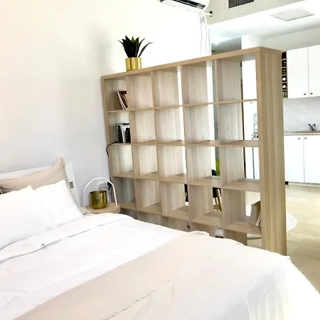 Bright And Spacious Loft By The Sea With Bomb Shelter-3