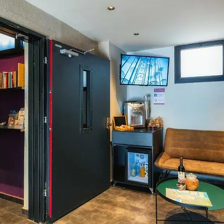 Kalvin Boutique Hotel By Levinsky Market Tel-Aviv-2