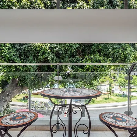 Dizengoff Square Superb 1 Bedroom With Balcony-3