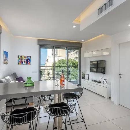 Ben Yehuda Cosy 2Bdr & Balcony Close The Beach-2