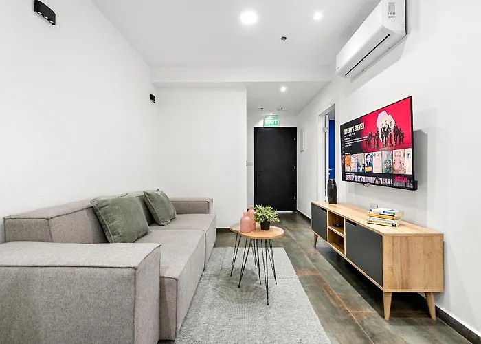 Fresh New Place, Central W Bomb Shelter Right Next To The Beach M3 Tel Aviv admite animales