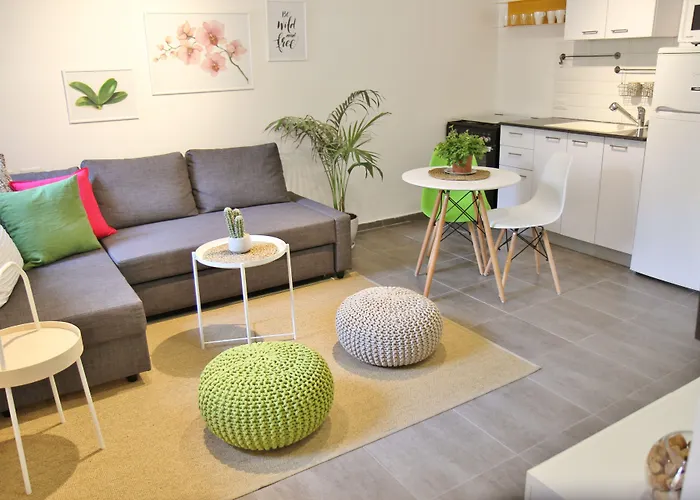 2R Full Of Charm And Style At Heart Of Florentine Tel Aviv