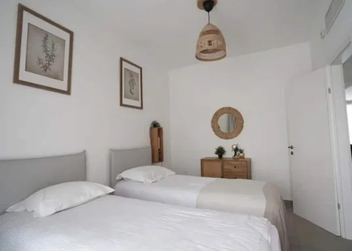 Hakerem Boutique Aparthotel, Luxury Apartments And Penthouses, 5 Min Walk To Beach, Free Parking Tel Aviv